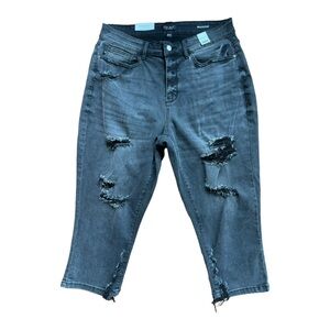NWT Judy Blue Skinny Fit Capris Size 18W